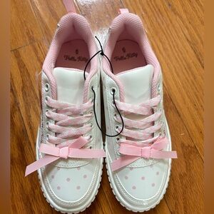 NWT Licensed Hello Kitty Women Sneakers